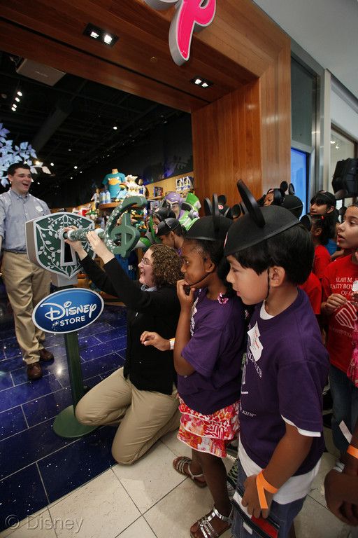 Disney Store Celebrates Grand Opening Of Newly-Designed Store At Saint Louis Galleria - We Are ...